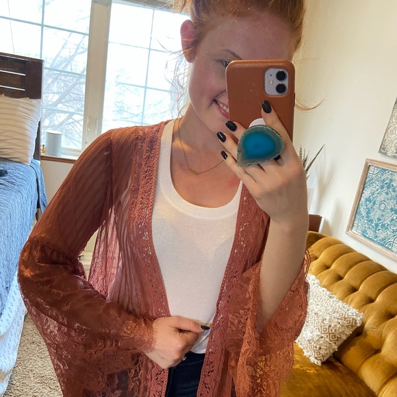 Lace Kimono - Picture 2 of 2